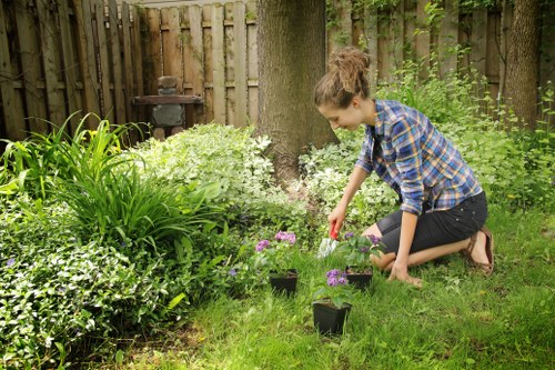 Measuring garden volume for cubic-yard pricing